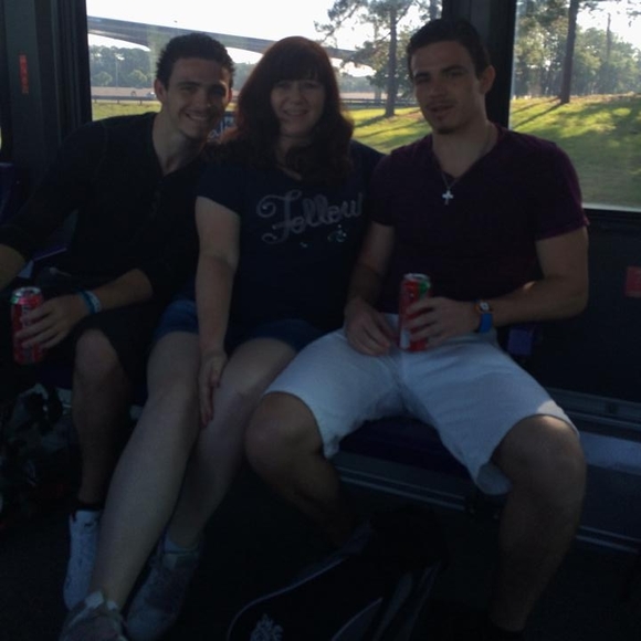 Meet your Posher, Dona - Picture 1 of 1